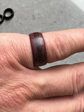 Load image into Gallery viewer, Purpleheart &amp; Wenge Ring
